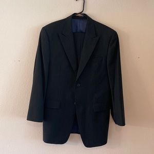 Calvin Klein Men’s suit. 38R.